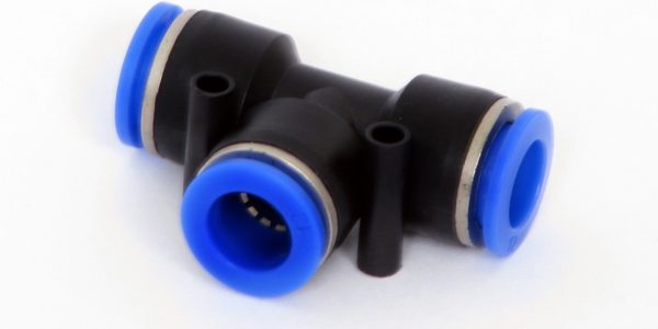 Фитинг тройник Д-4 пластм.(PUT4)
